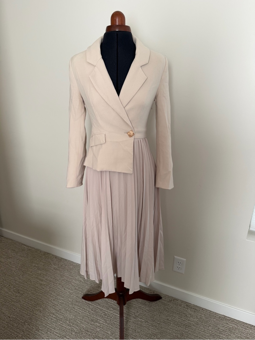 Elegant Long Sleeve Blazer Dress in Pale Pink
